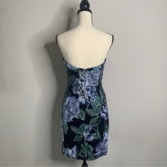 Marchesa Notte Strapless Sequin Mini Cocktail Dress - Picture 2 of 13